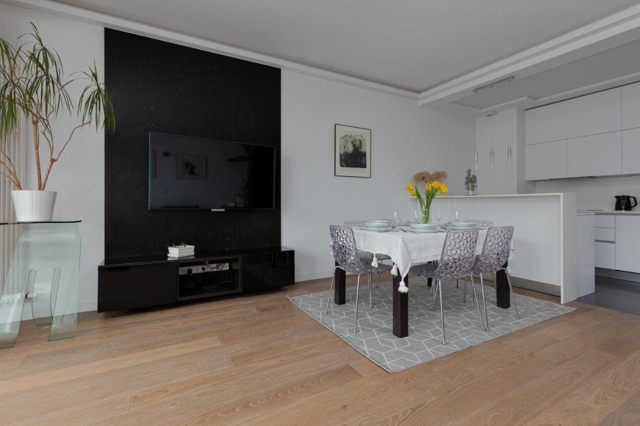 Ogrodowa Modern Apartment By Noclegi Renters Varşova Dış mekan fotoğraf